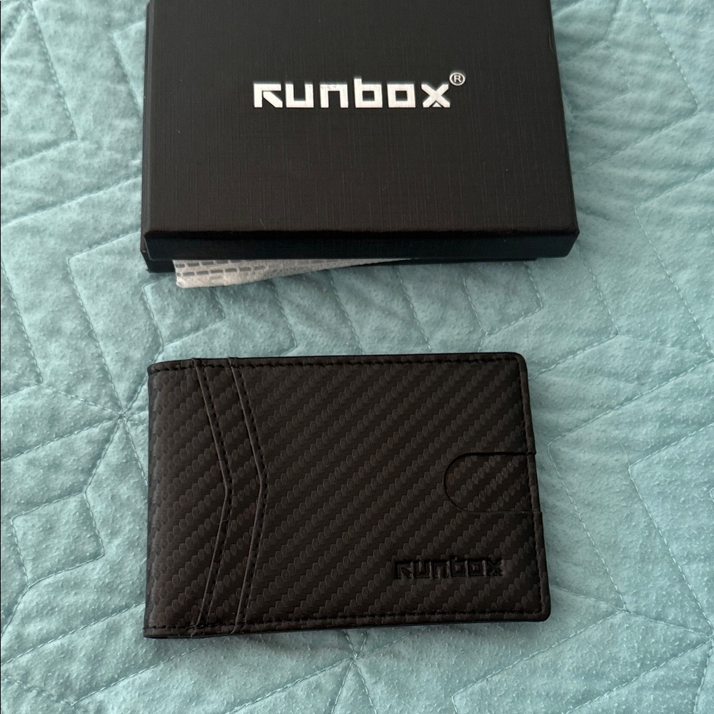 NWT Black Carbon Fiber bi-fold Wallet 4 card slots clear ID window was $50
